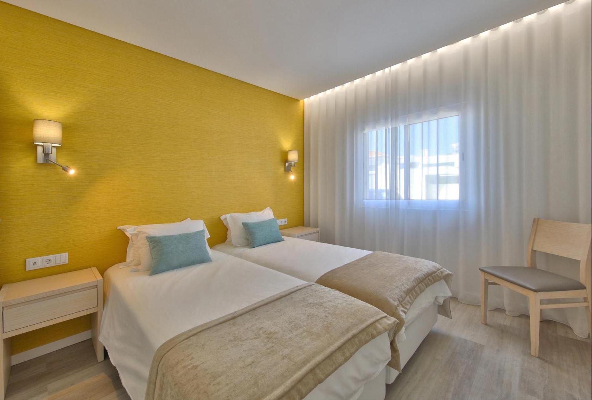 One-Bedroom Apartment with Pool View